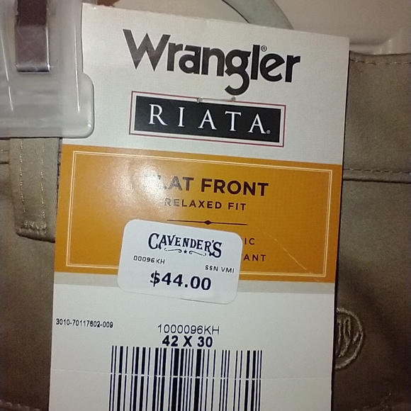 NWT Wrangler Riata Flat Front Relaxed Fit Chino Pants Men's sz 42X30. - Picture 9 of 9